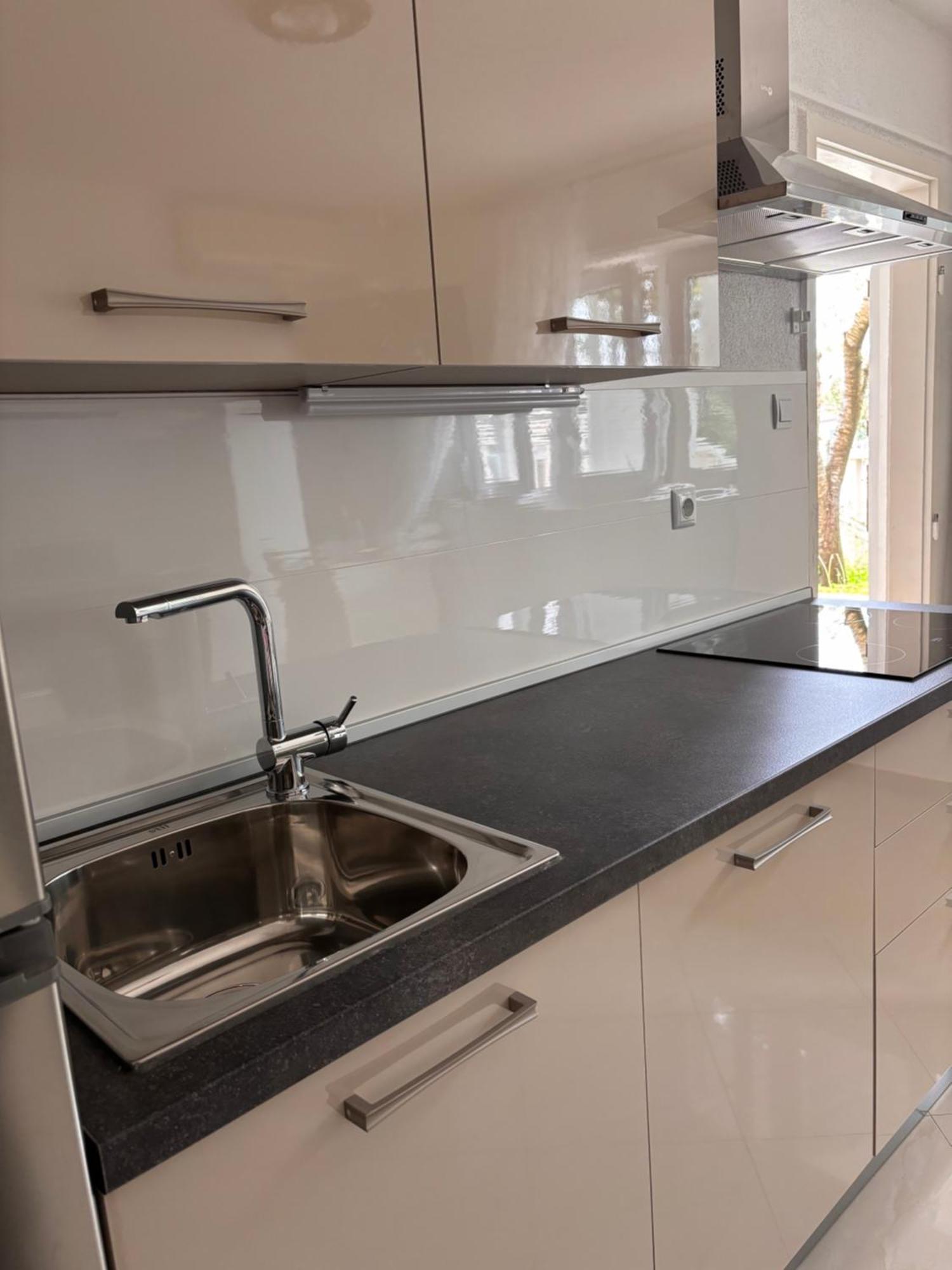 Villa Ruza 30M From The Beach Baska Voda Ruang foto